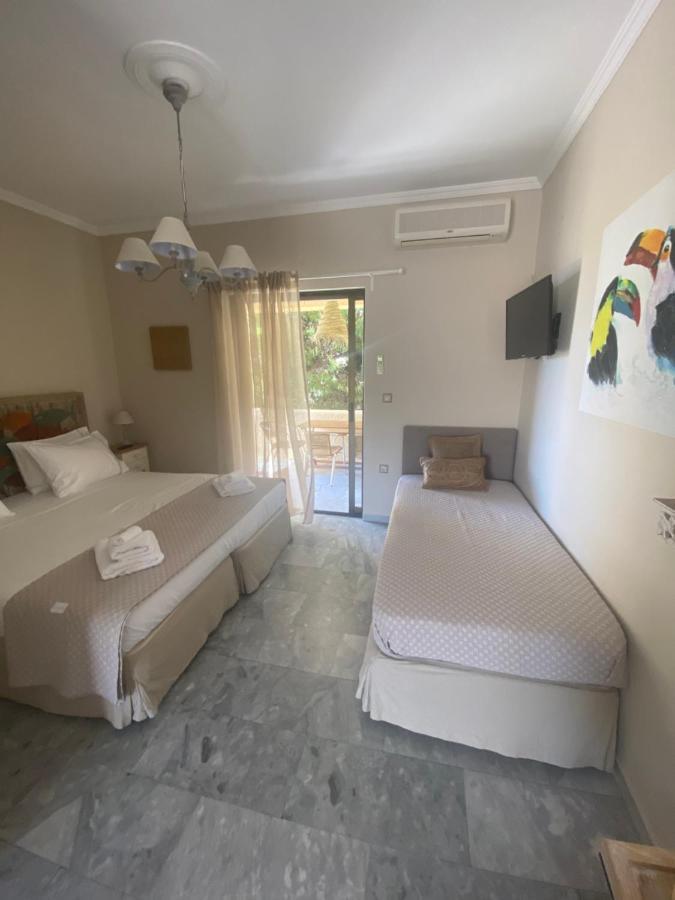 Aelia Houses Agia Marina  Exterior photo